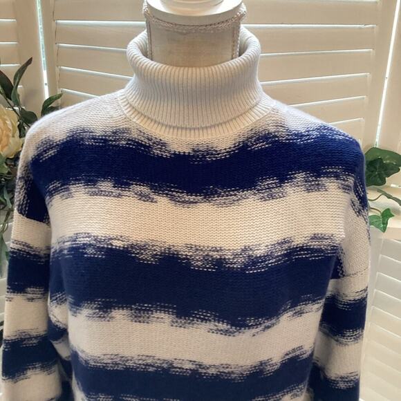 HAPPY SHEEP BLUE/WHITE NWT SWEATER SIZE XS (OVERSIZED) 20 INCH PIT TO PIT 1218 - Picture 2 of 7